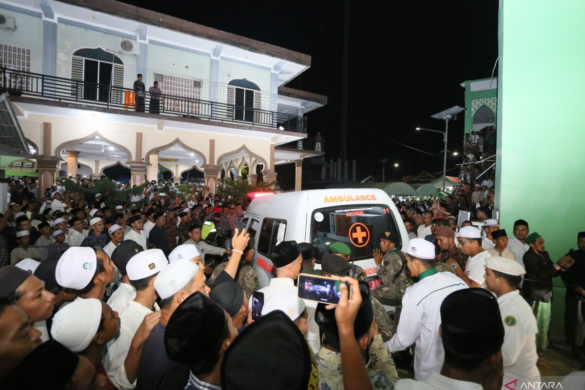 Warga sambut kedatangan jenazah bacawagub Aceh Tu Sop