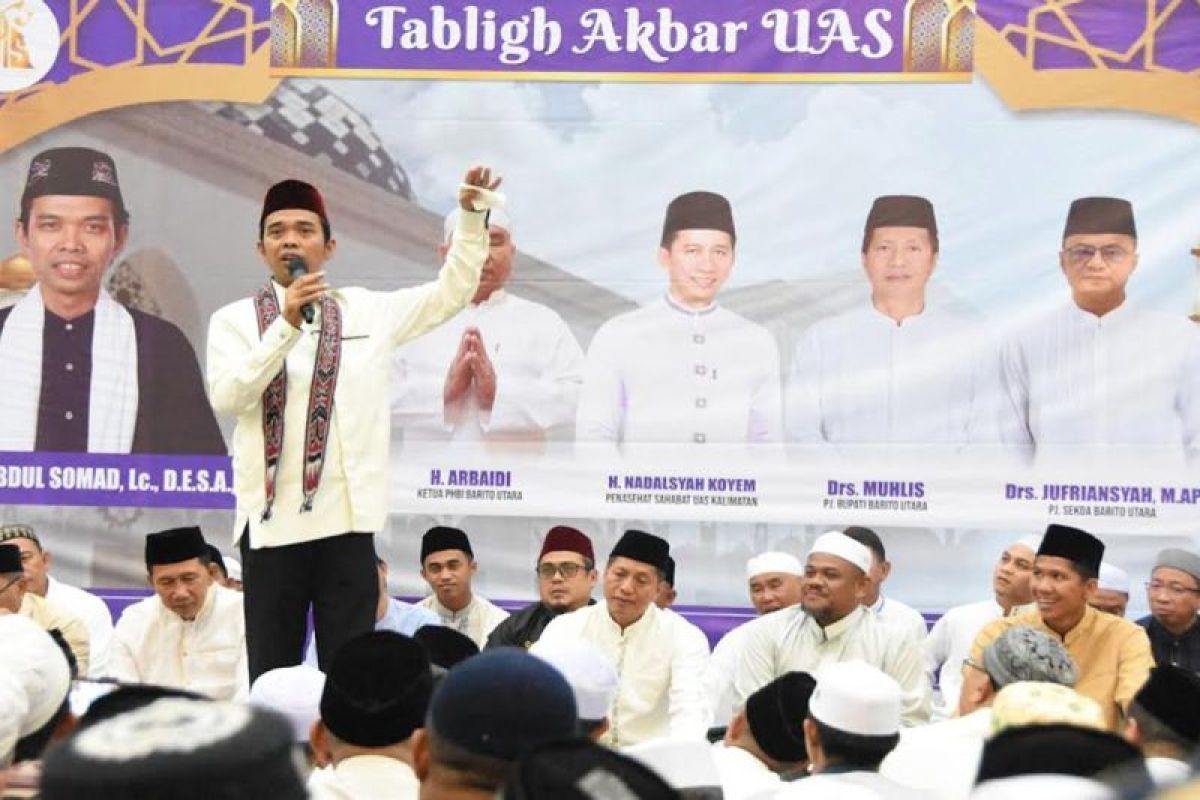 Deretan ustadz populer berdasarkan pengikutnya di media sosial