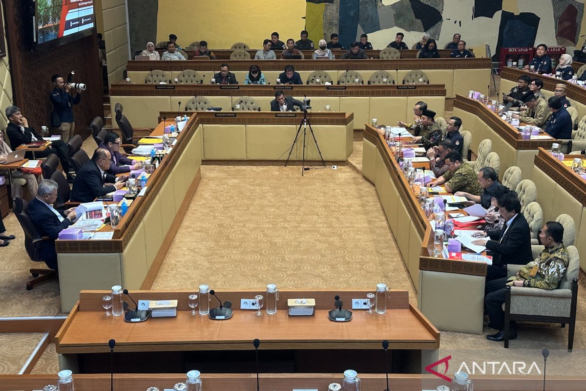 Ketua Komisi II DPR meminta KPU menjelaskan penggunaan anggaran Pemilu 2024