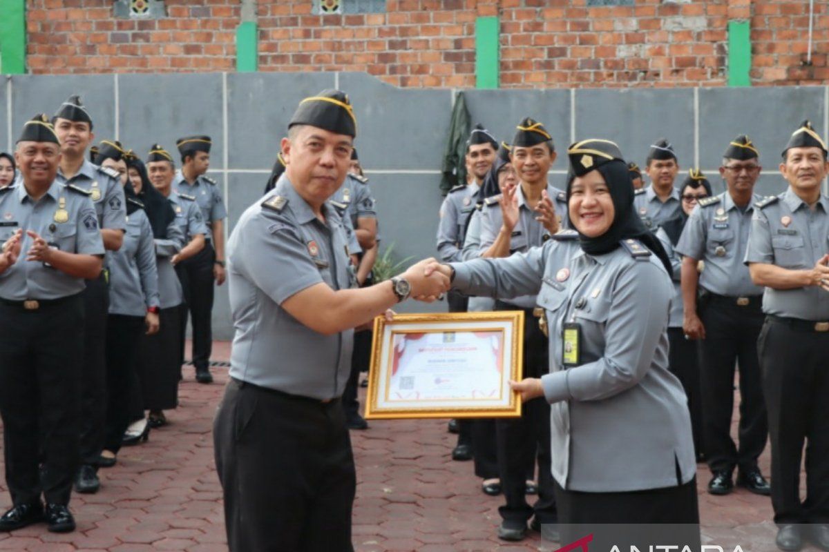 Kemenkumham Sumsel berikan apresiasi ke pegawai teladan