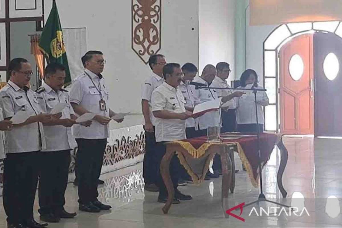 Pj Bupati pimpin ASN Pemkab Gumas ikrarkan netralitas di Pilkada 2024