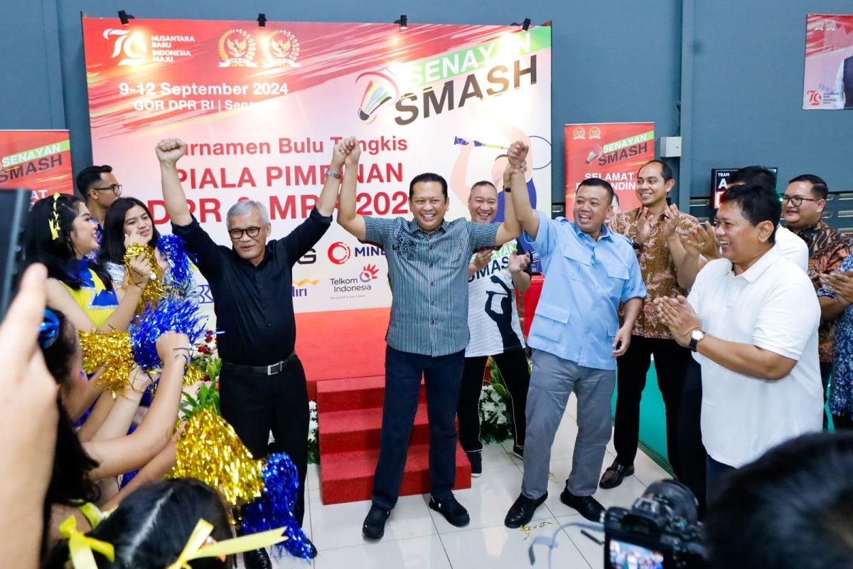 Turnamen "Senayan Smash" tingkatkan prestasi bulu tangkis