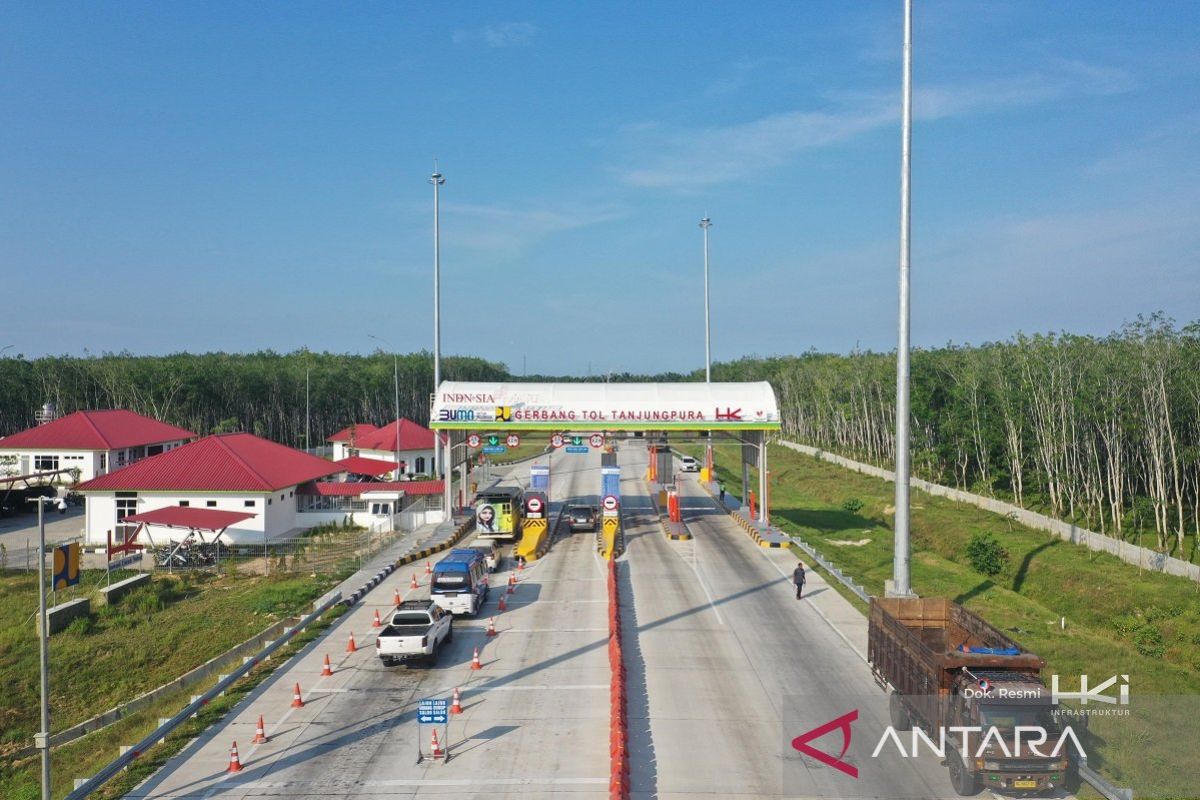 Presiden Jokowi resmikan Tol Stabat--Tanjung Pura karya HKI