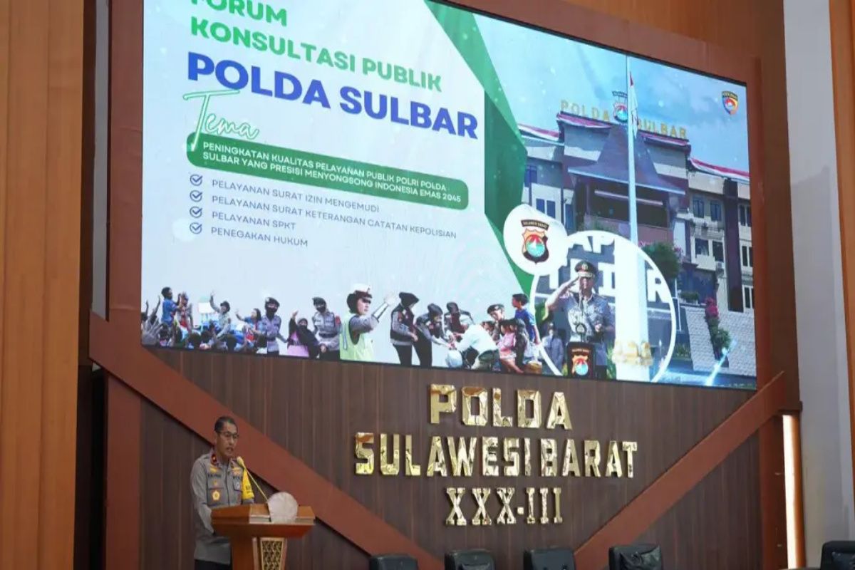 Wakapolda mendorong peningkatan kualitas pelayanan kepolisian di Sulbar