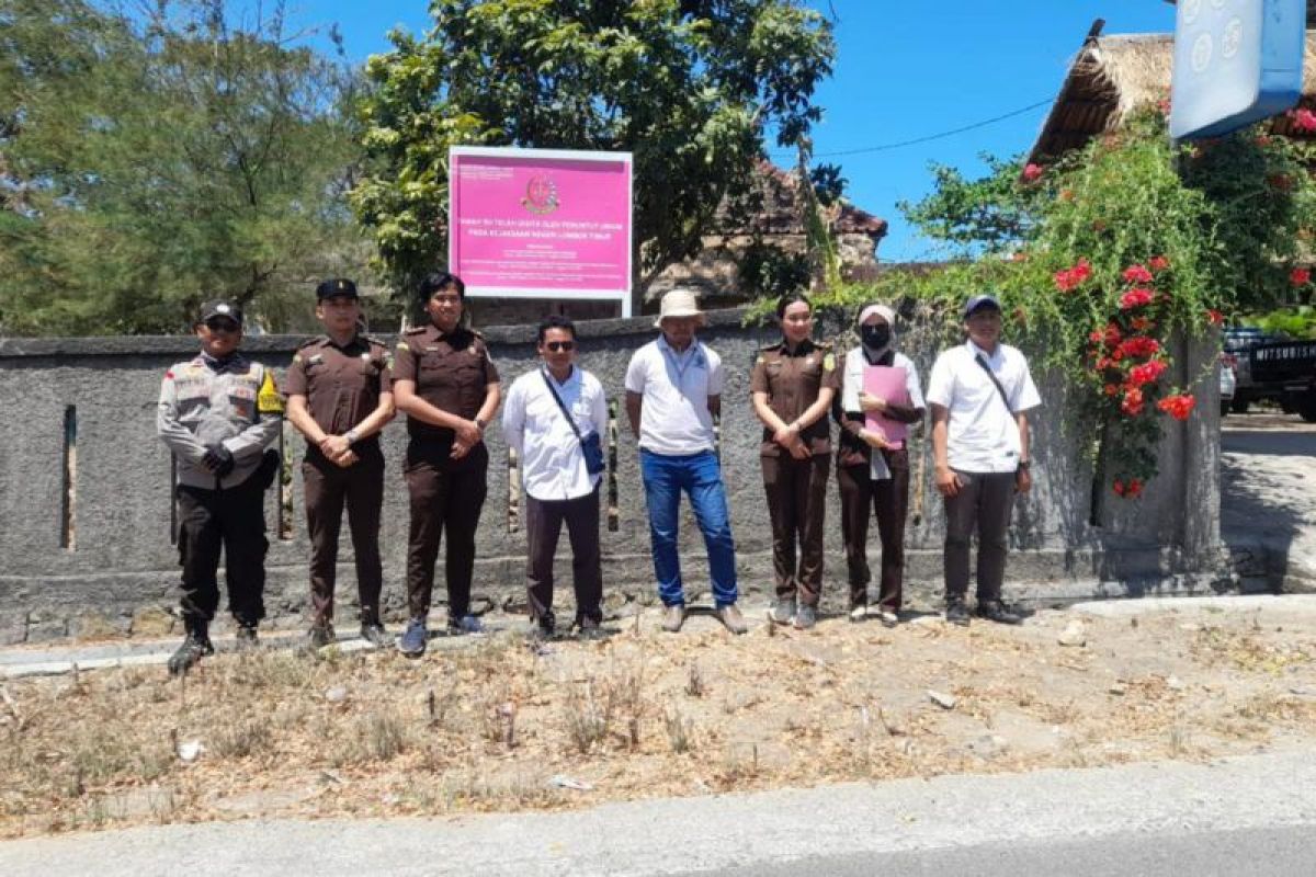 Jaksa menyita tanah milik terpidana korupsi alsintan di Lombok Timur