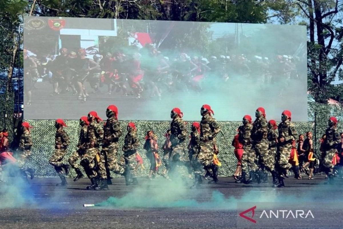 Menhan Prabowo Subianto sebut 500 komcad darat di Kalsel bantu jaga IKN