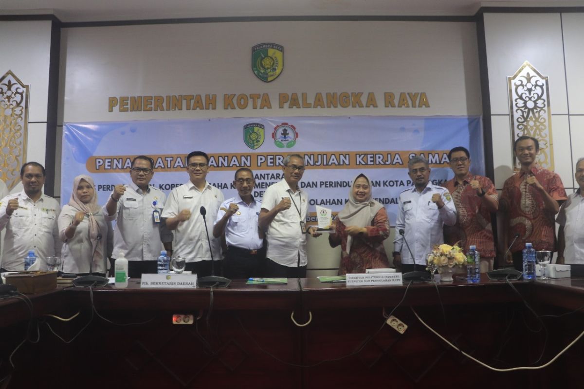 Pemkot Palangka Raya dan Politeknik Kendal kerja sama bidang industri melalui beasiswa