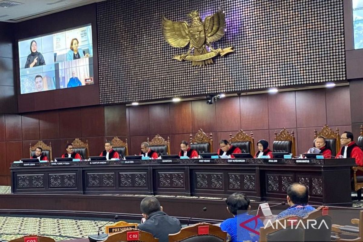 Hakim konstitusi Arsul Sani "dissenting opinion" atas putusan syarat usia capim KPK