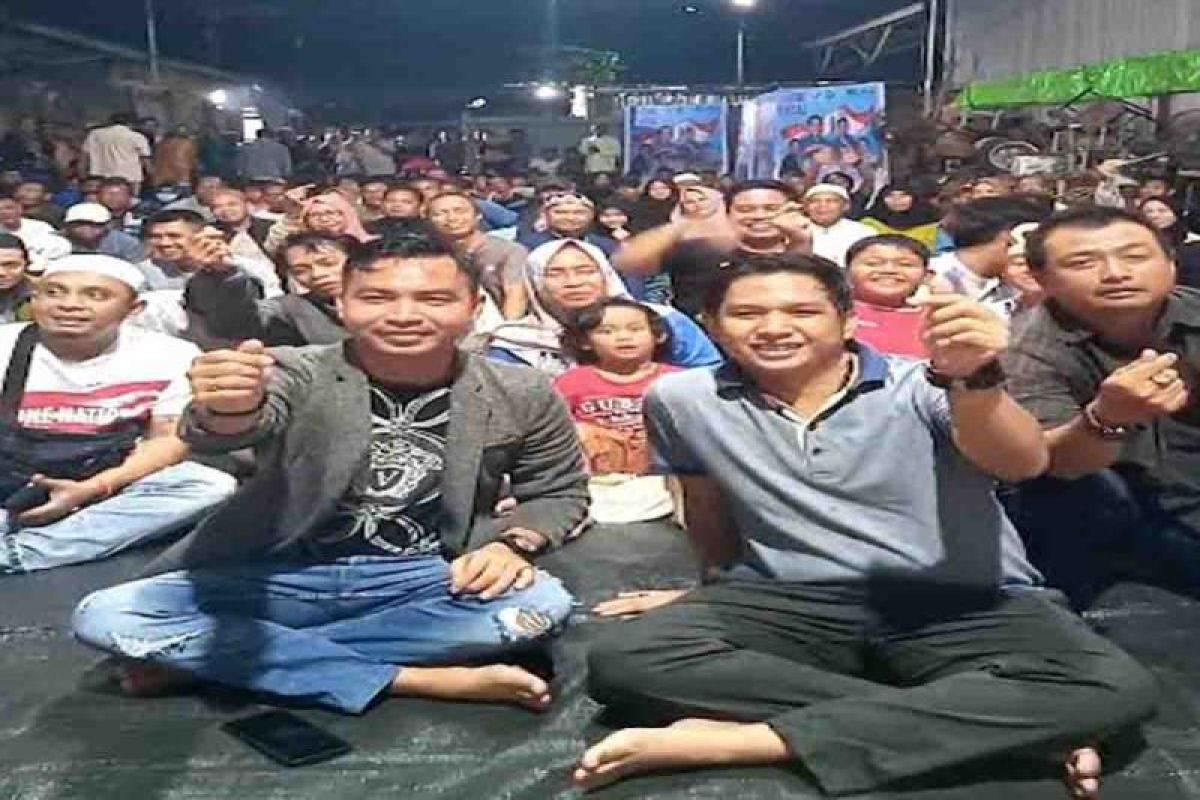 Nobar bareng masyarakat Kotim, Rudini-Paisal bagikan doorprize