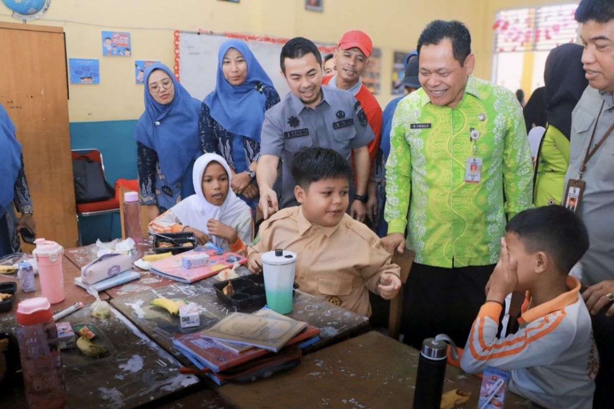 Pekanbaru pastikan menu makan bergizi gratis sesuai standar