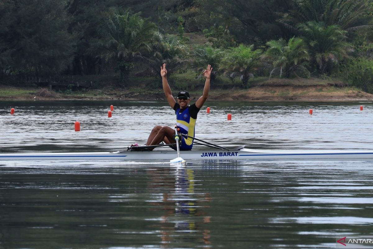 Jawa Barat awali laga final dayung rowing dengan medali emas