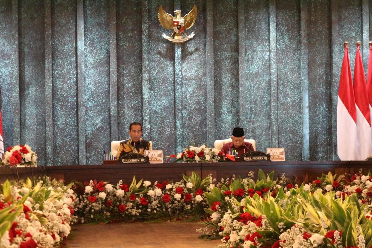 Presiden Jokowi minta tak ada "riak-riak" sampai pemerintahan baru terbentuk