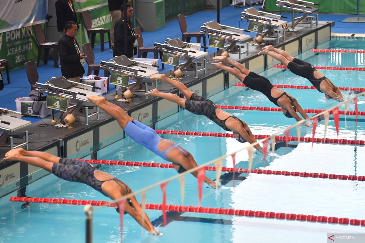 Jabar raih emas ketiga dari 4x100m gaya bebas estafet putri