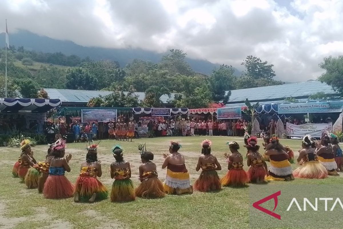 Pemkab Jayapura tingkatkan sinergi sanggar seni menjaga budaya OAP