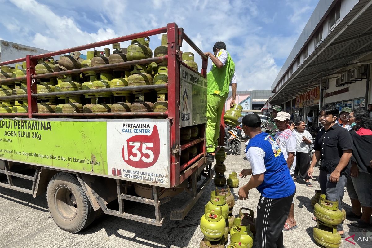 Pertamina sediakan sebanyak 4.480 tabung dalam operasi pasar LPG 3 kg di Batam