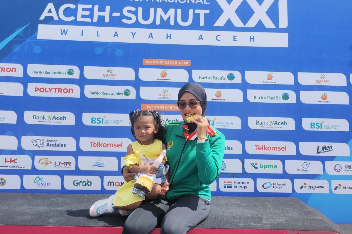 Menantang kontradiksi predikat ibu dan juara di PON Aech-Sumut