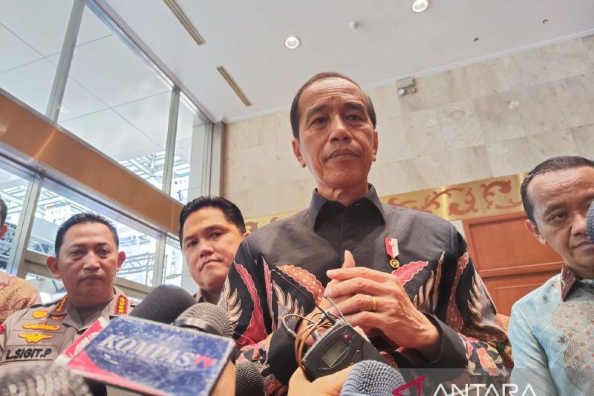 Jokowi soal Kaesang ke KPK: Semua sama di mata hukum