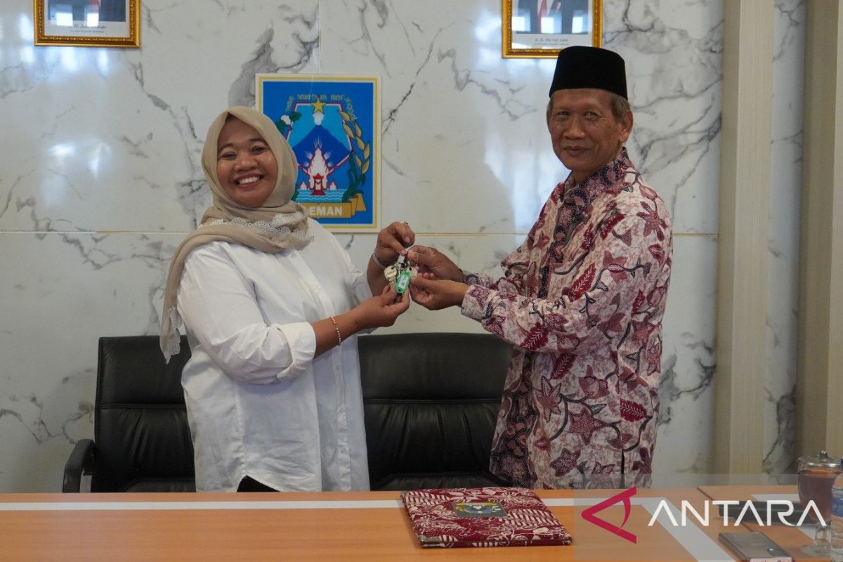 Pemkab Sleman serahkan bantuan bangunan untuk Muhammadiyah