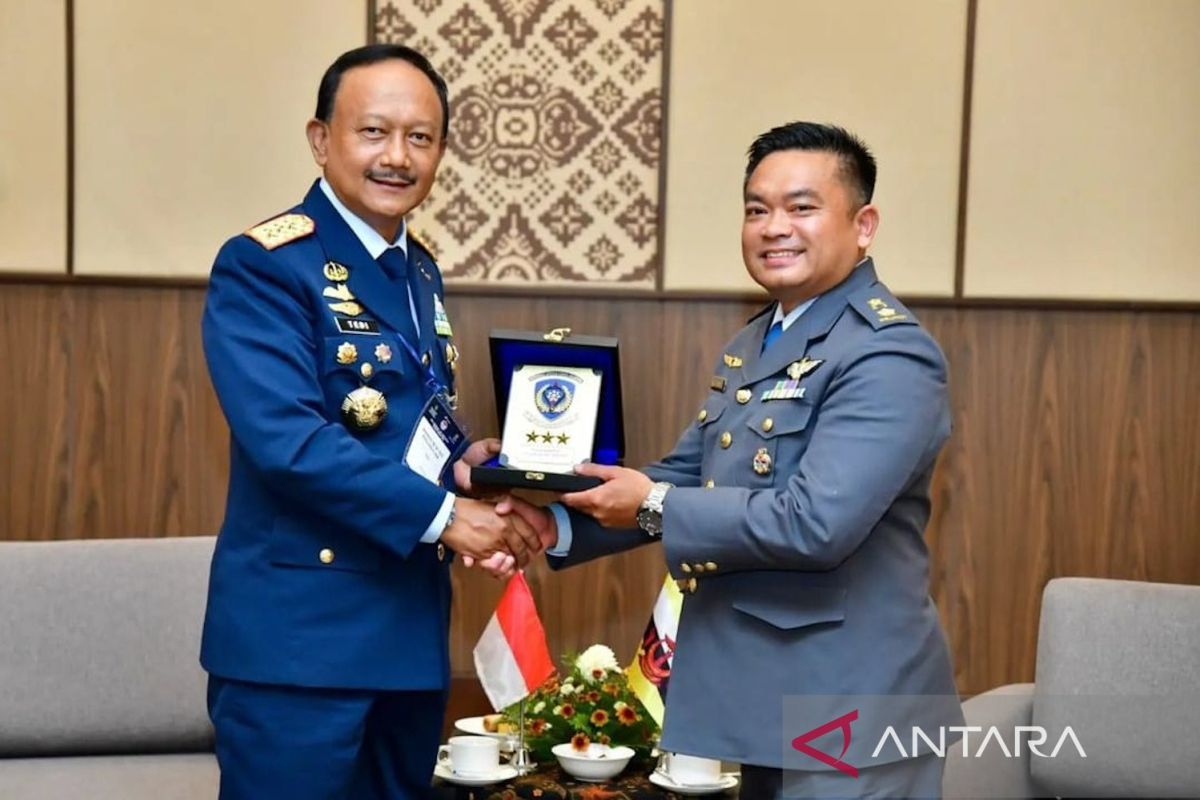 TNI AU bahas rencana kerja sama militer dengan Timor Leste -  Brunei