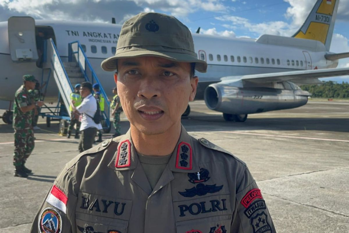 Pesawat yang ditumpangi Pilot Philip tiba Jakarta pukul 20.00 WIB