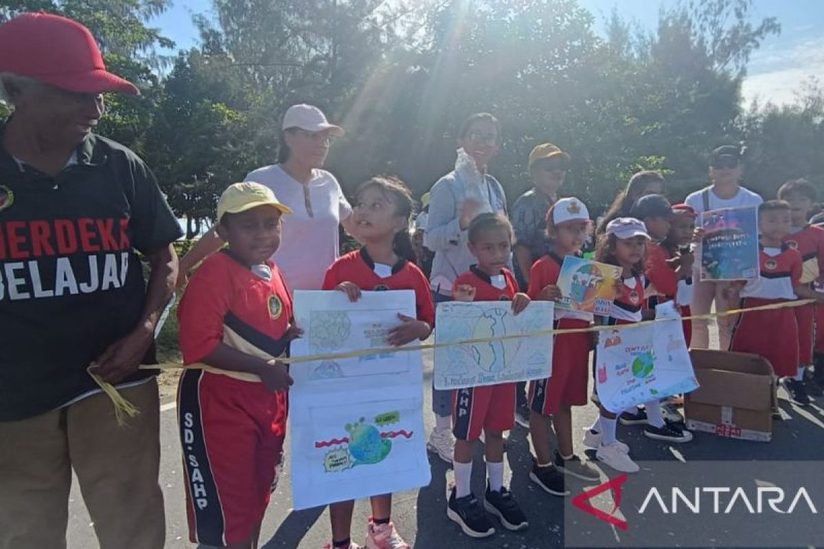 Sekolah Anak Hebat Papua kampanyekan pelestarian lingkungan