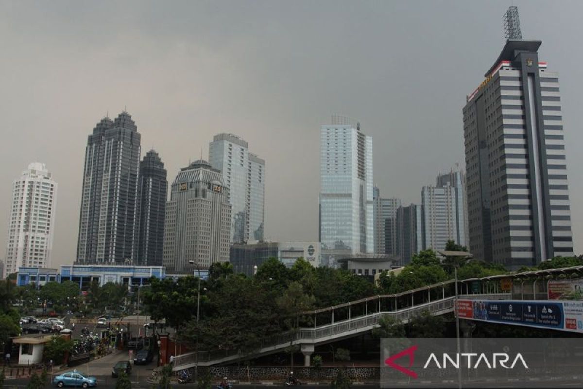 BMKG perkirakan hujan di sejumlah kota besar di Indonesia pada Senin