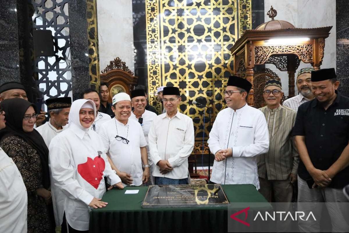 PKK Kota Makassar mendorong peran masjid sebagai pusat pembinaan