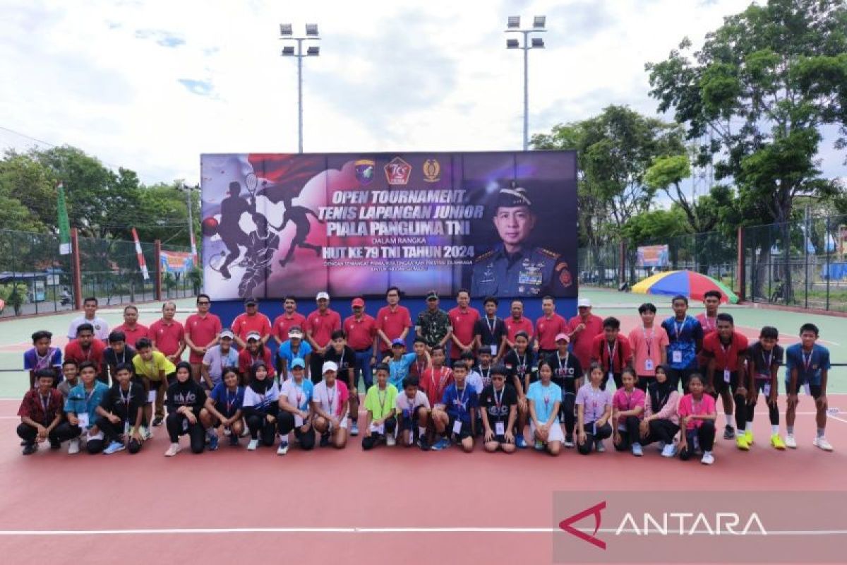 Petenis junior lintas provinsi adu kemampuan dalam Turnamen Piala Panglima TNI