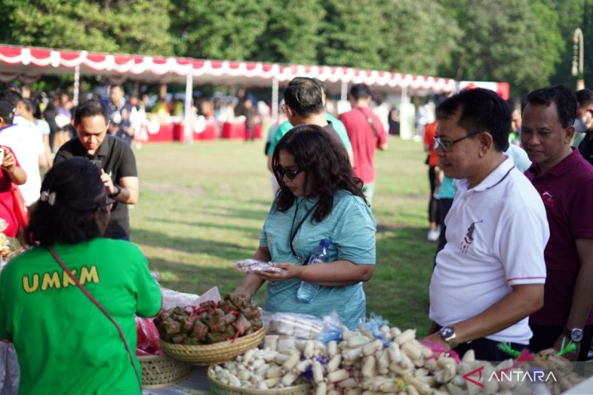 OJK Bali melibatkan 45 UMKM pasar murah jelang Hari Raya Galungan