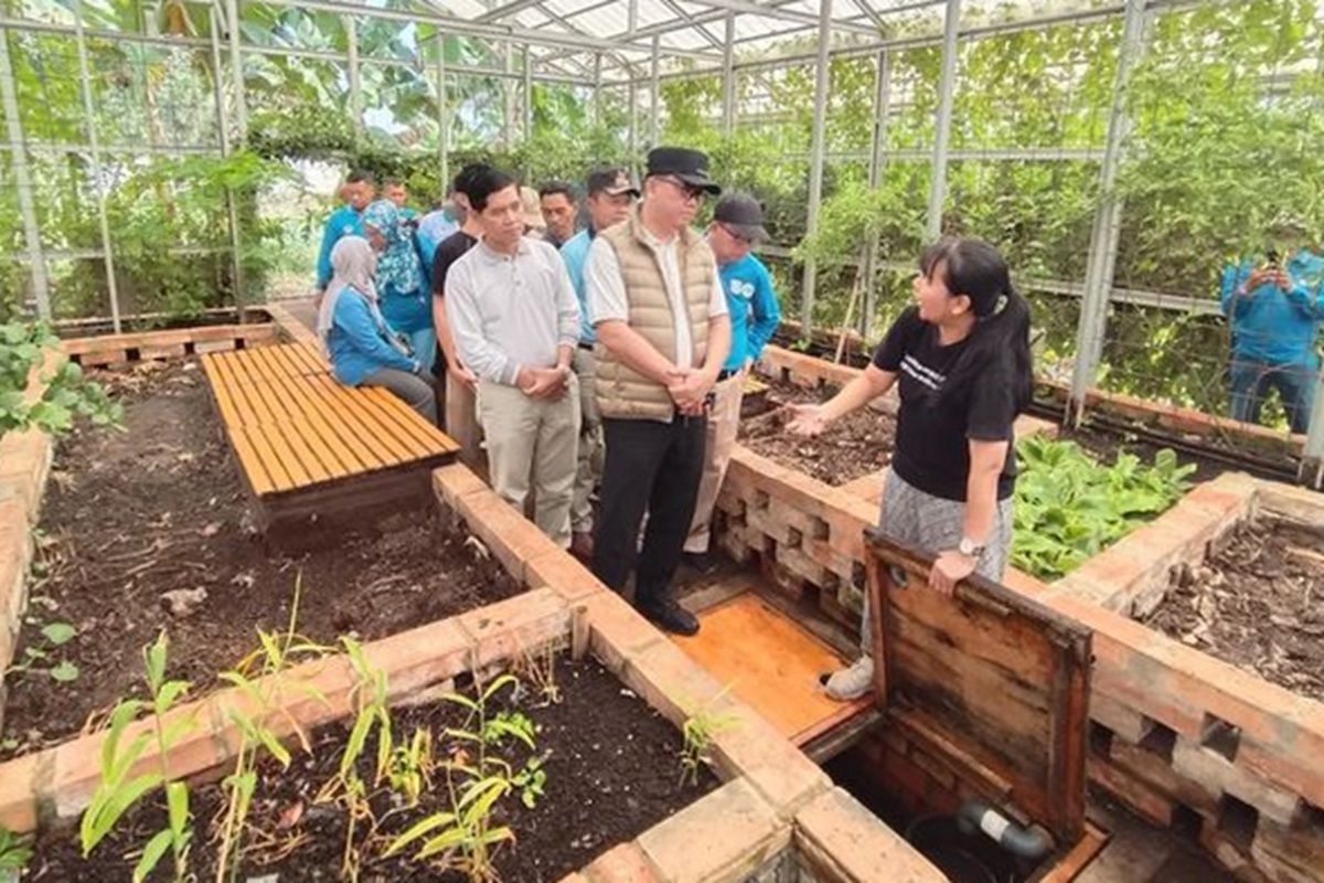 Pj Bupati Banyuasin apresiasi pengolahan sampah sedetik jadi pupuk