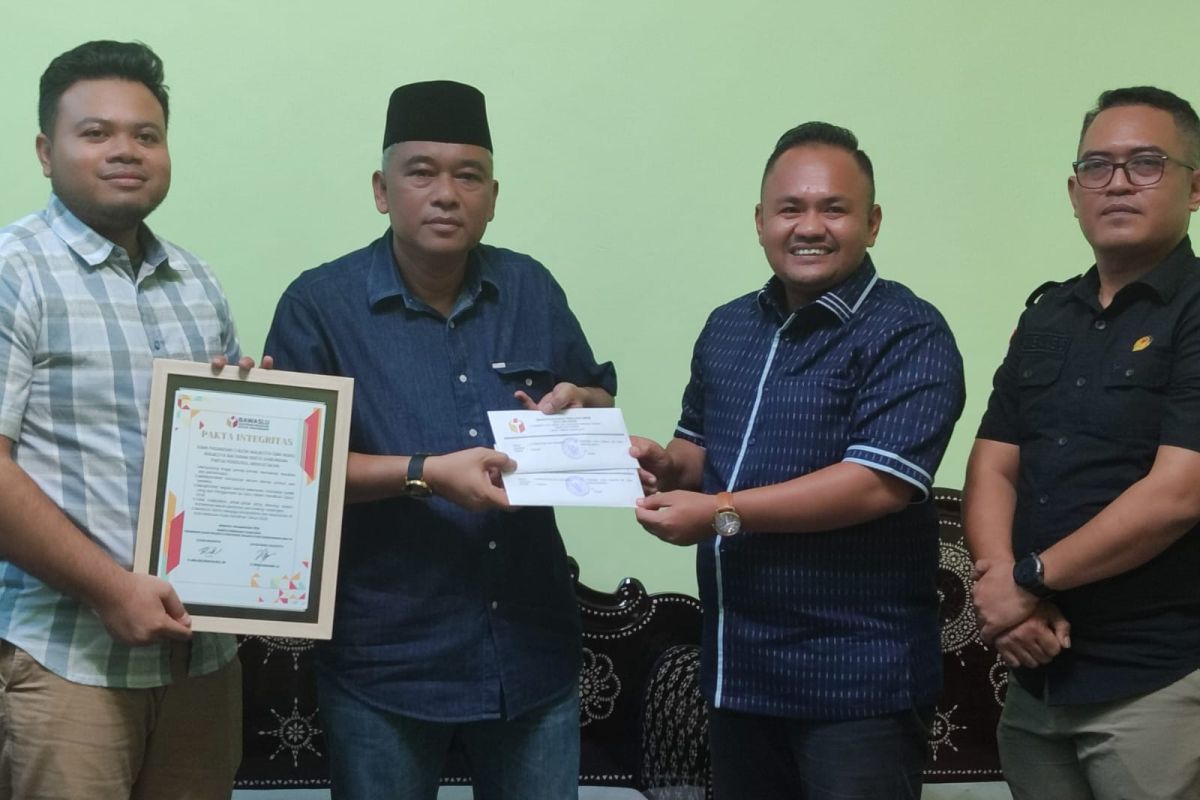 Bawaslu Mataram bertemu dua paslon pilkada pastikan kampanye sesuai aturan