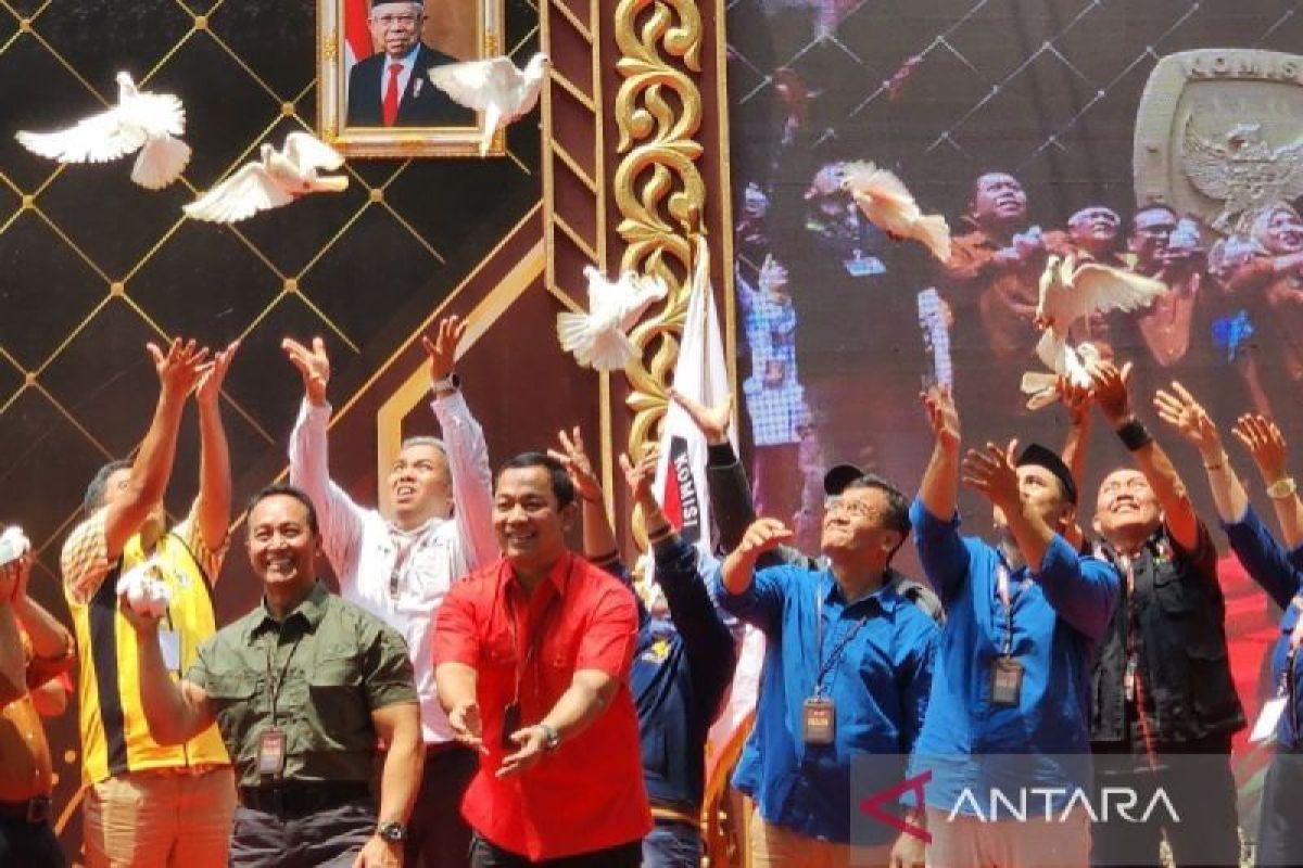 Dua Pasangan Cagub-Cawagub Jawa Tengah deklarasikan Pilkada 2024 damai