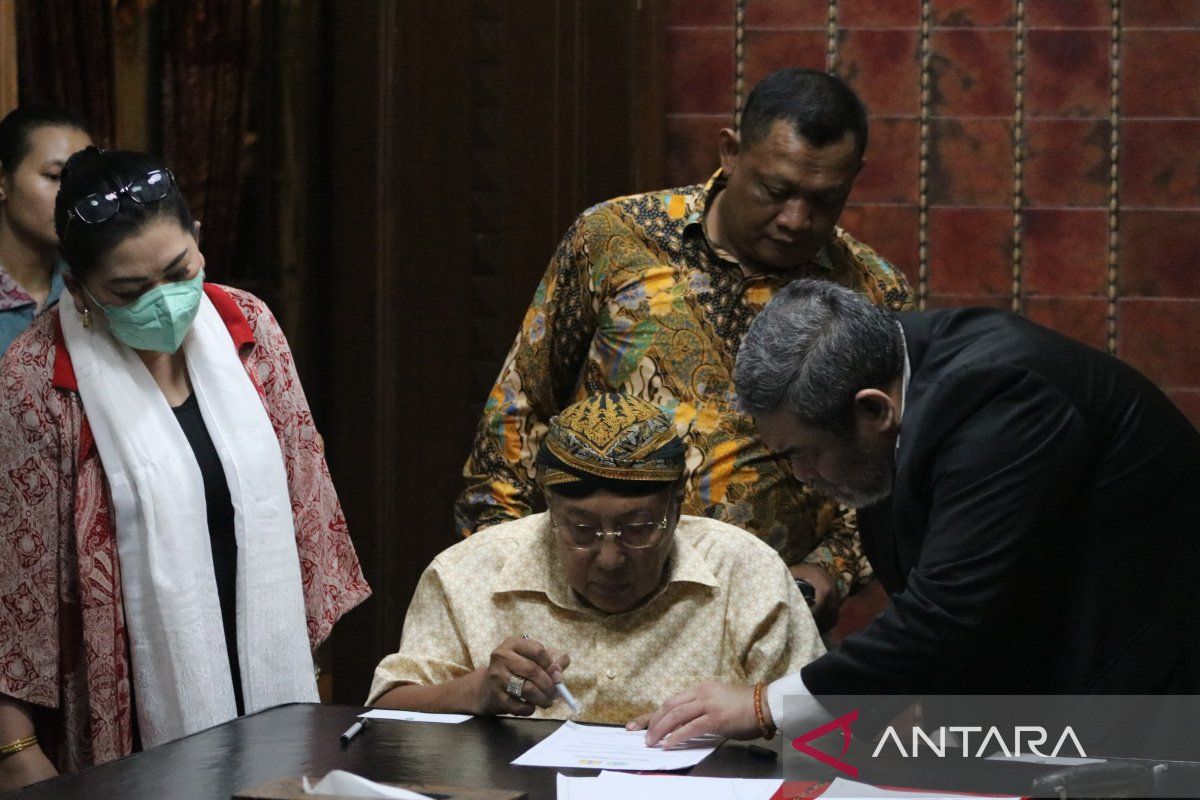 Pemkot Surakarta libatkan keraton  bahas tata kelola alun-alun