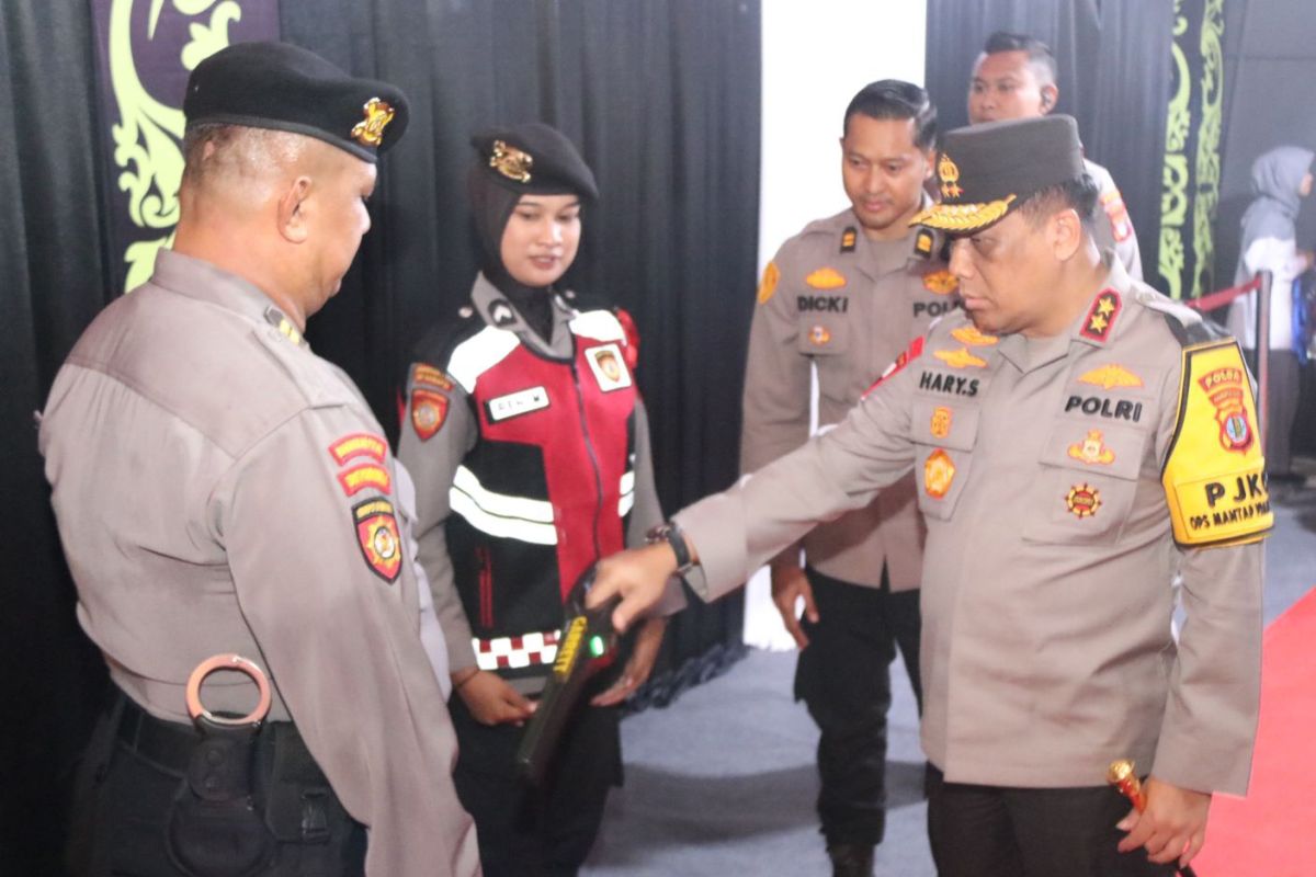 Kapolda Kaltara Pimpin Pengamanan Kegiatan Pengundian dan Penetapan Nomor Urut Pilkada Serentak 2024