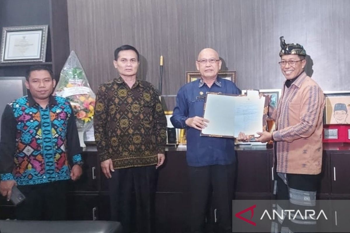 Kemendagri perpanjang jabatan Juaini Taofik jadi Pj Bupati Lombok Timur