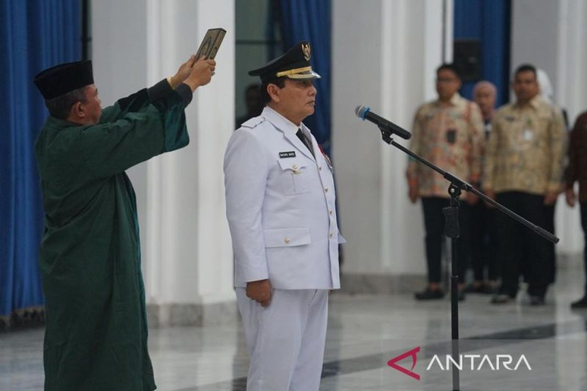 Bachril Bakri dilantik jadi Penjabat Bupati Bogor