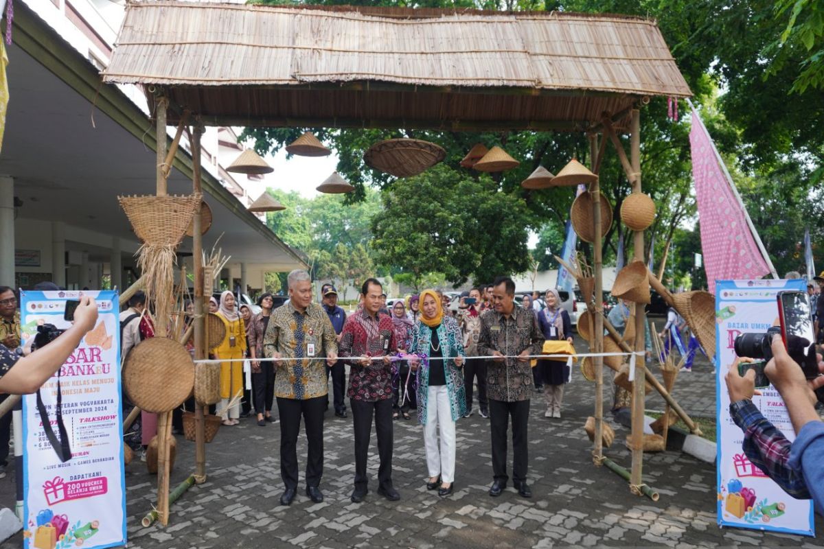 DJPB DIY menggelar Expo UMKM "Goes to Campus 2024" di UPN Yogyakarta