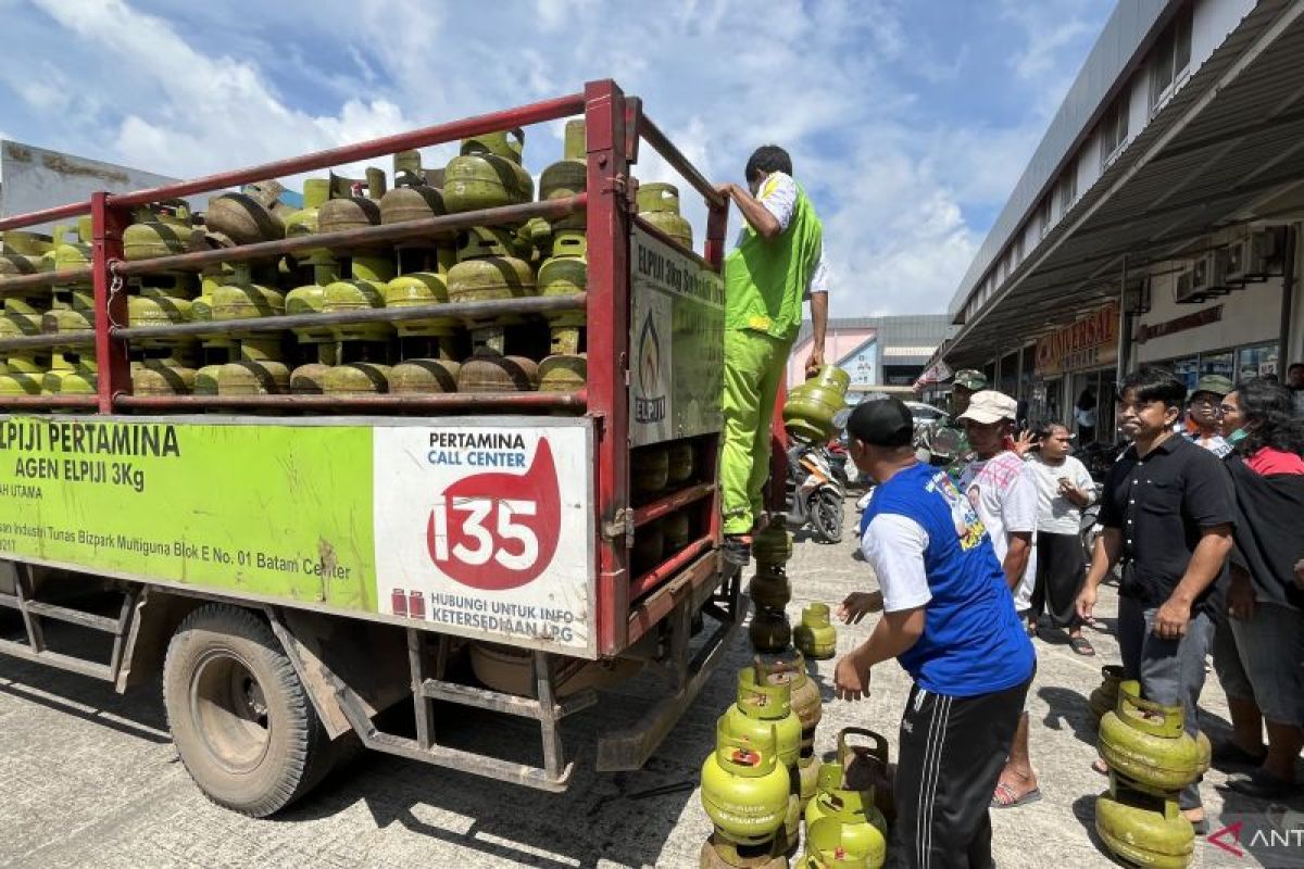 85 ribu elpiji 3 kg disalurkan ke pangkalan di Batam dalam kurun waktu dua minggu