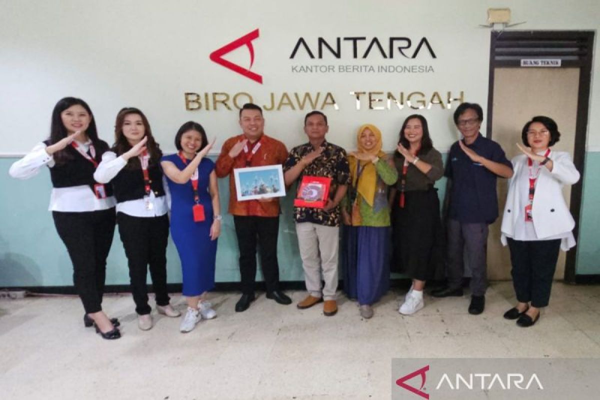 OCBC dan Perum LKBN ANTARA Jateng saling sharing profil perusahaan