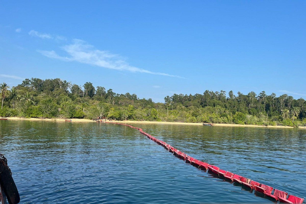 PLN berhasil operasikan saluran kabel laut 20 kV yang menghubungkan Pulau-Pulau di Kepri