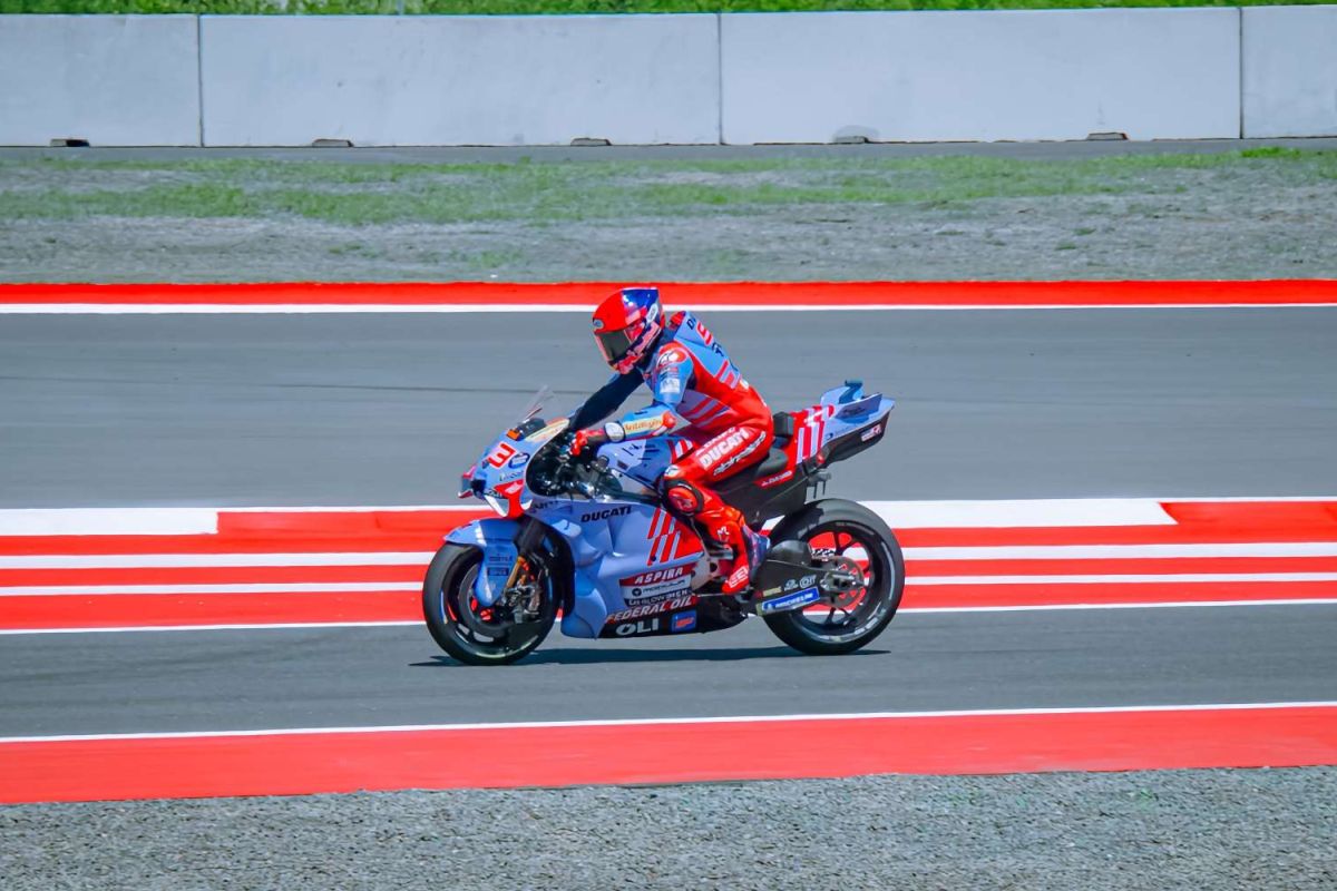 Bagnaia Juara Sprint Race, Hari Kedua MotoGP Mandalika Listrik Andal