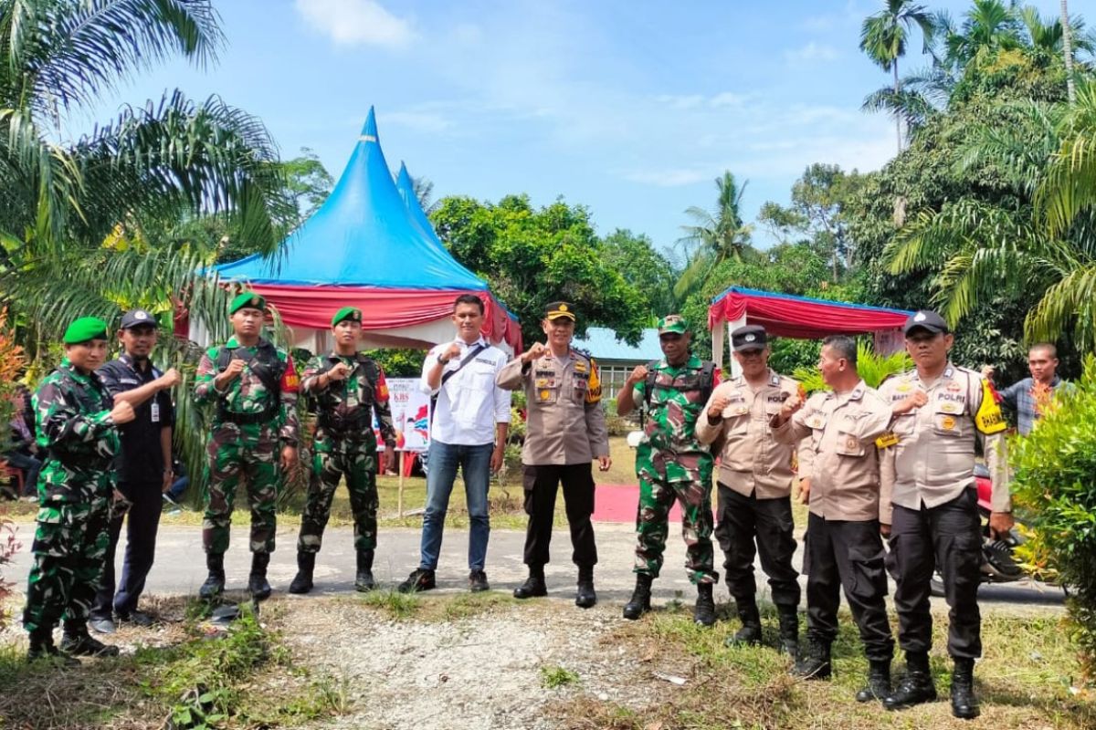 Kapolsek pimpin pengamanan kampanye Paslon Kasmarni-Bagus Santoso di Bukit Batu