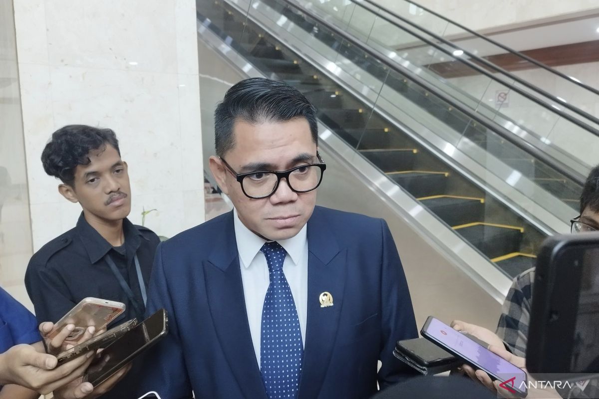 Arteria Dahlan rela mundur dari DPR RI untuk digantikan Cucu Soekarno