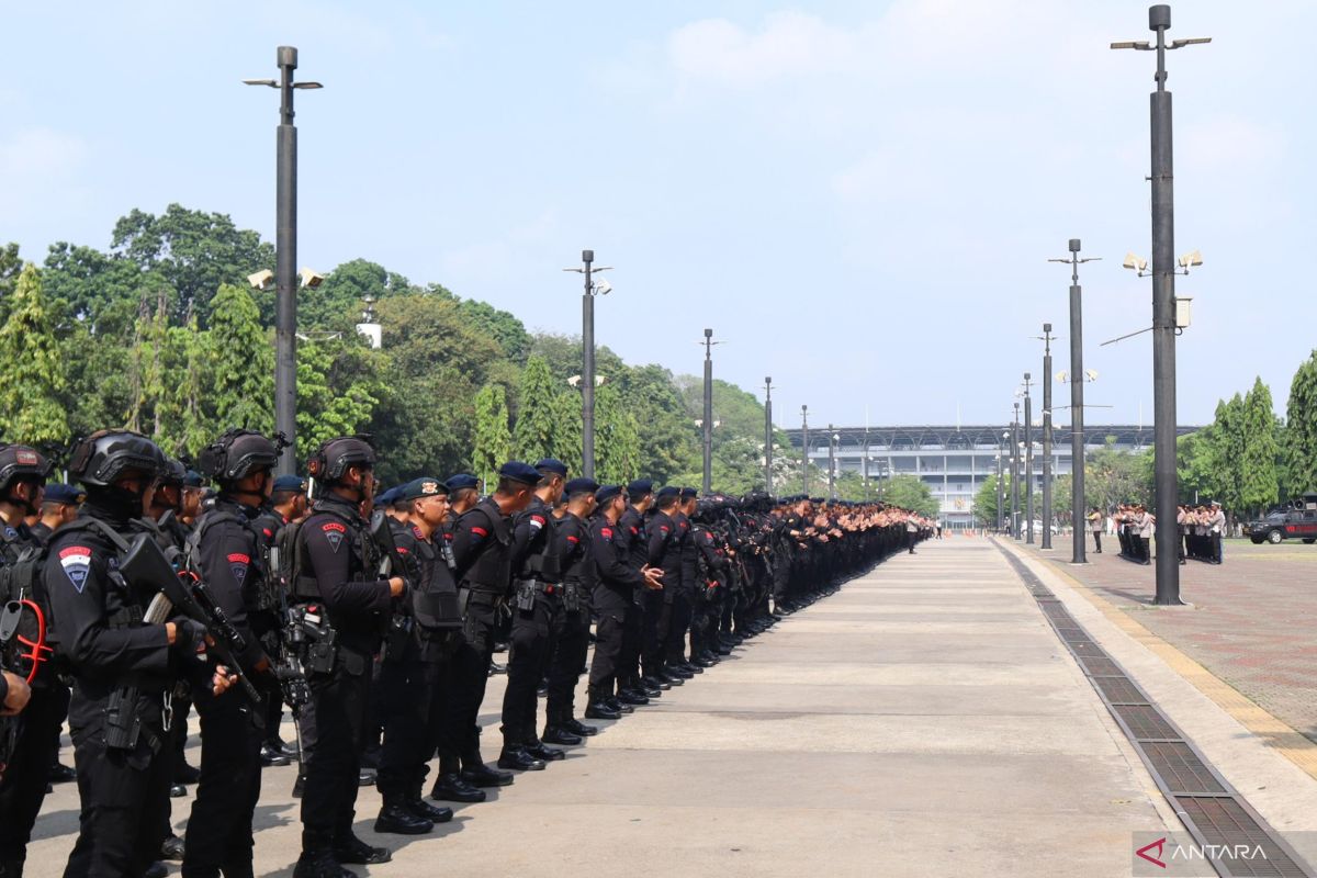 Hari Selasa, 580 Anggota DPR dan 152 Anggota DPD dilantik