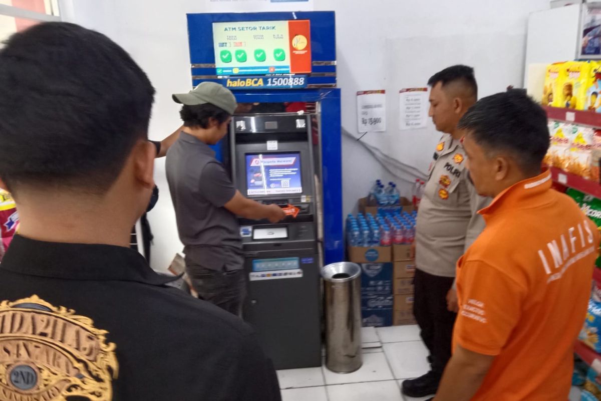 Polisi ciduk komplotan pembobol uang ATM