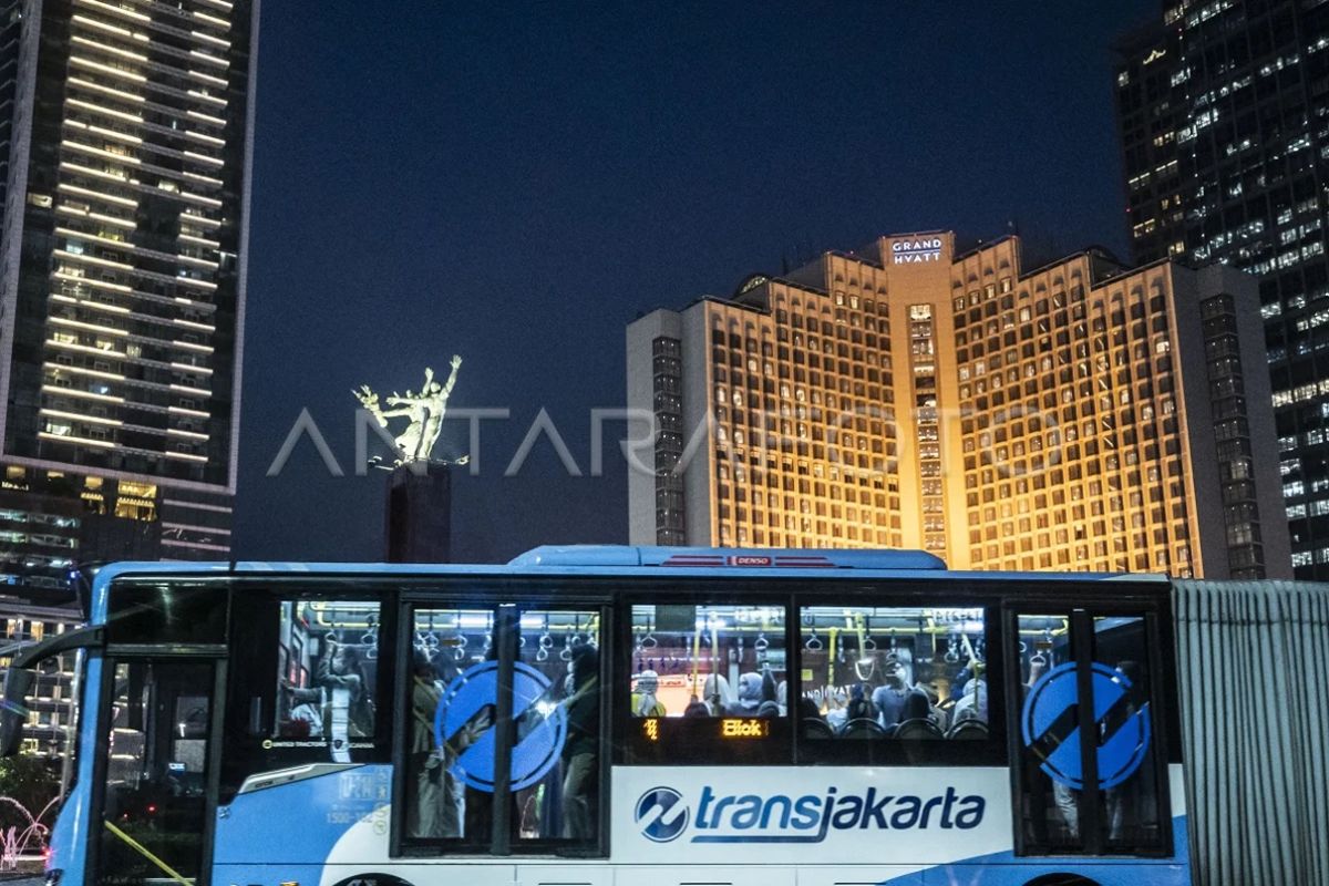 Transjakarta mendukung Peparnas XVII 2024