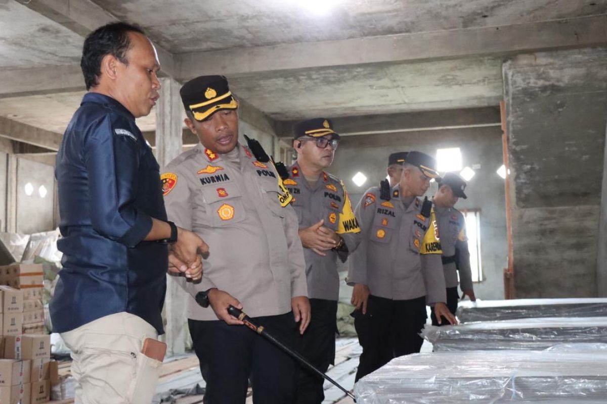 Pastikan keamanan logistik Pilkada, Kapolres Meranti cek gudang KPU