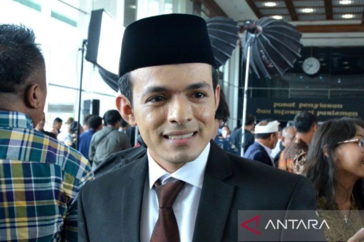 Anggota DPR RI berkomitmen tingkatkan kesejahteraan guru