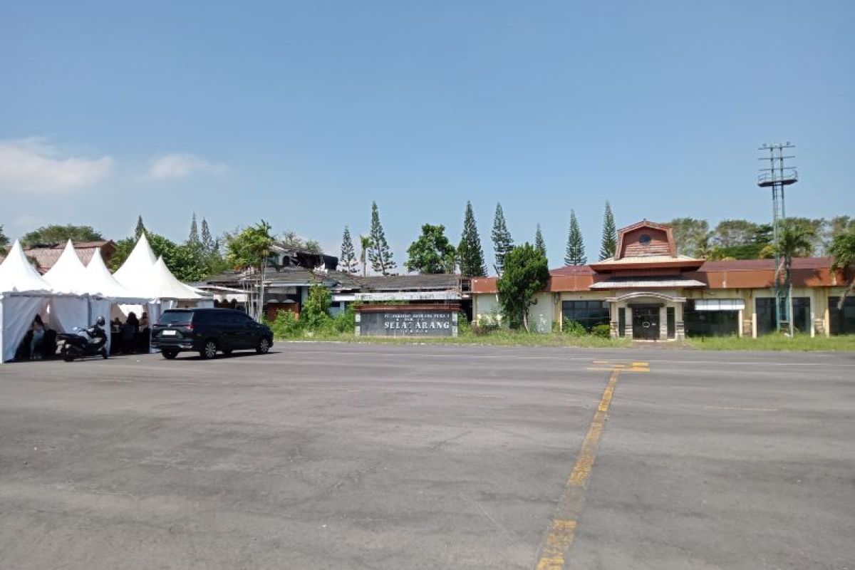 Toilet di areal bekas Bandara Selaparang Mataram direnovasi