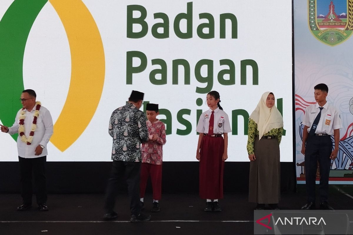 Watimpres ungkap uji coba makan bergizi berlangsung di 316 sekolah